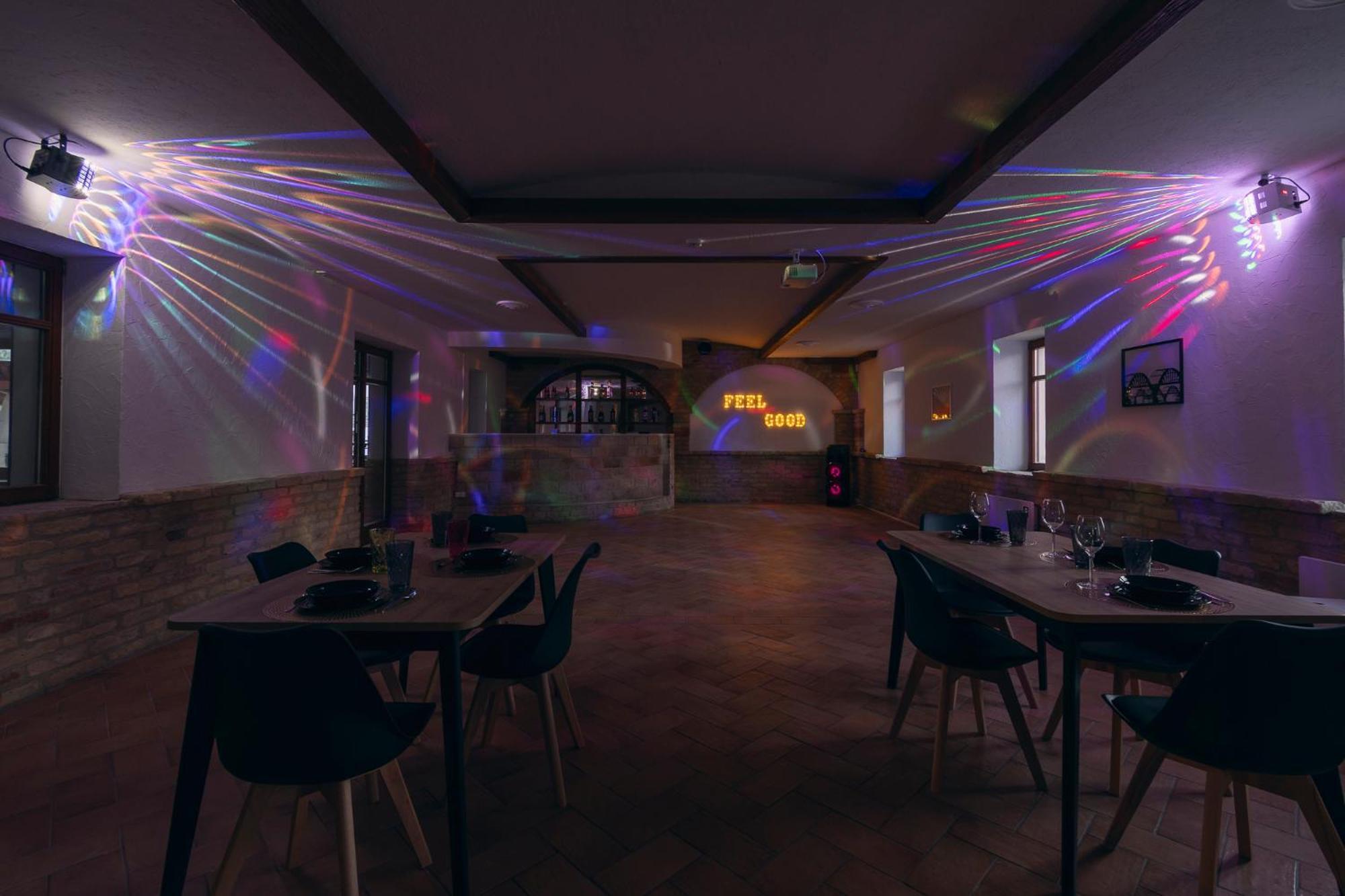Feel Good House Hotel Notincs Exterior foto